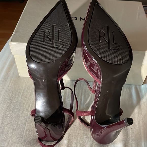 Ralph Lauren pump. - Picture 5 of 5